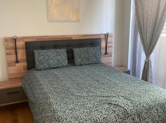 Chez Flo Apartman *